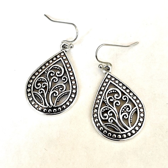 Jewelry - NWOT Bohemian Silver Alloy Earrings
